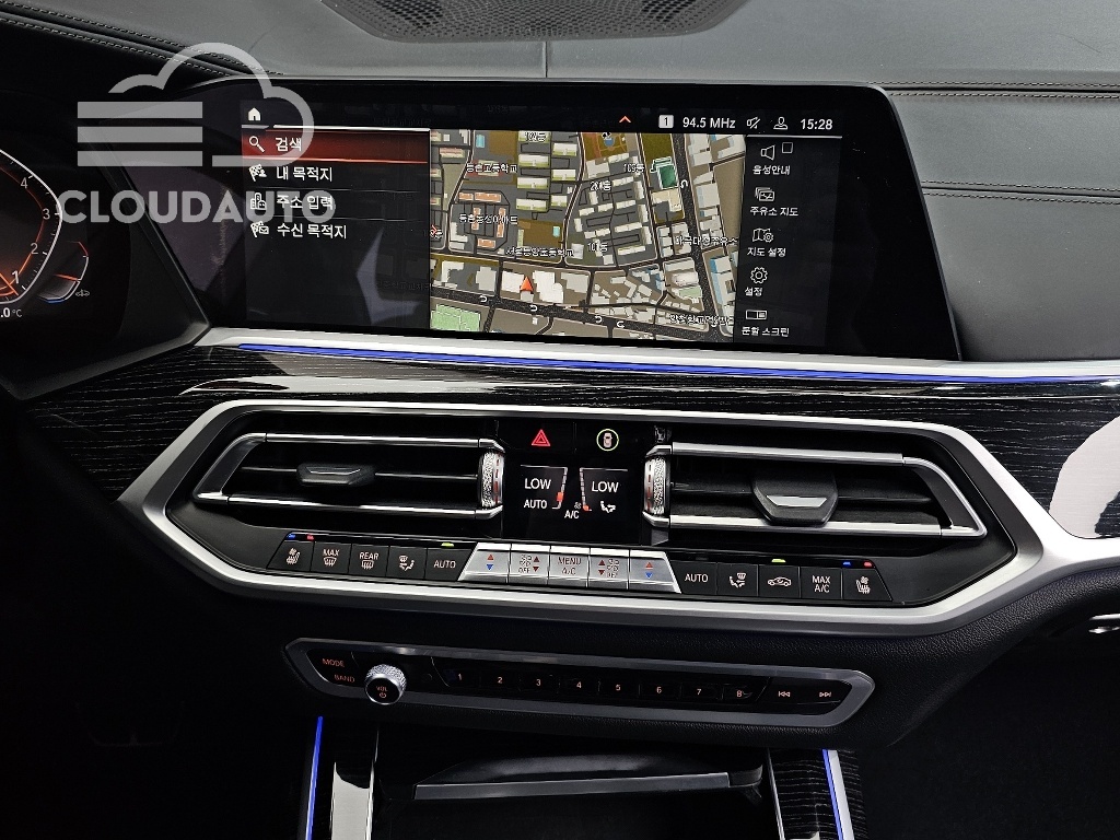 2021 BMW X7 xDrive 40i M Sports 6 - Image 7