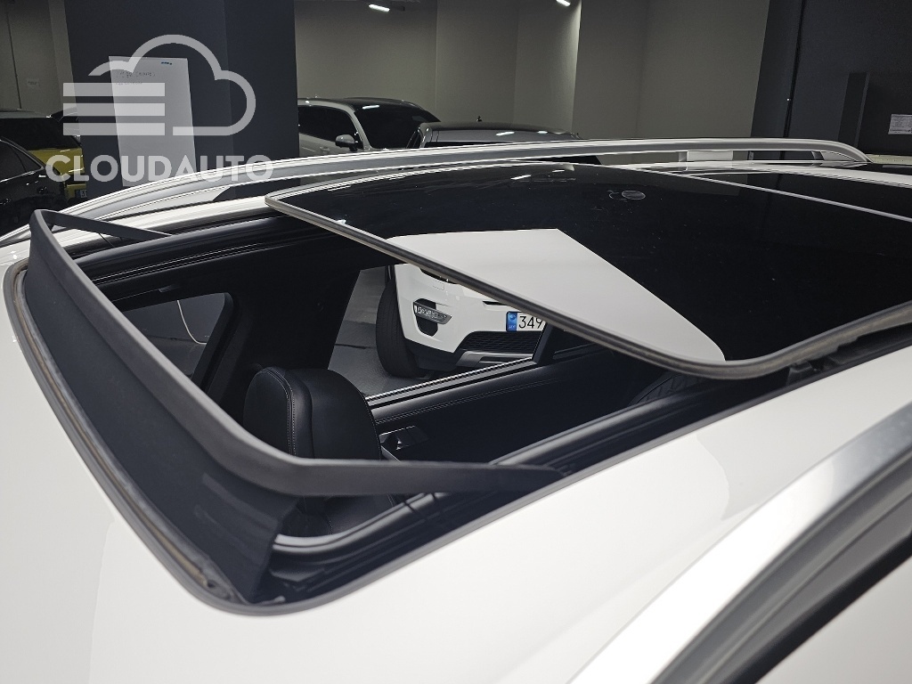 2021 BMW X7 xDrive 40i M Sports 6 - Image 9