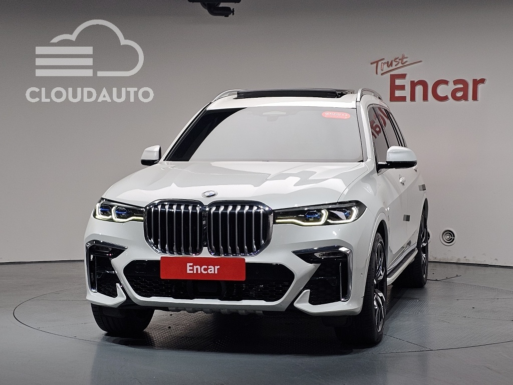 2021 BMW X7 xDrive 40i M Sports 6 - Image 3