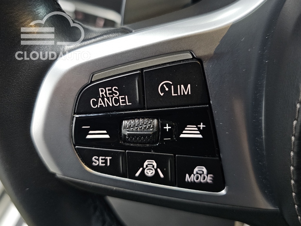 2021 BMW X7 xDrive 40i M Sports 6 - Image 33