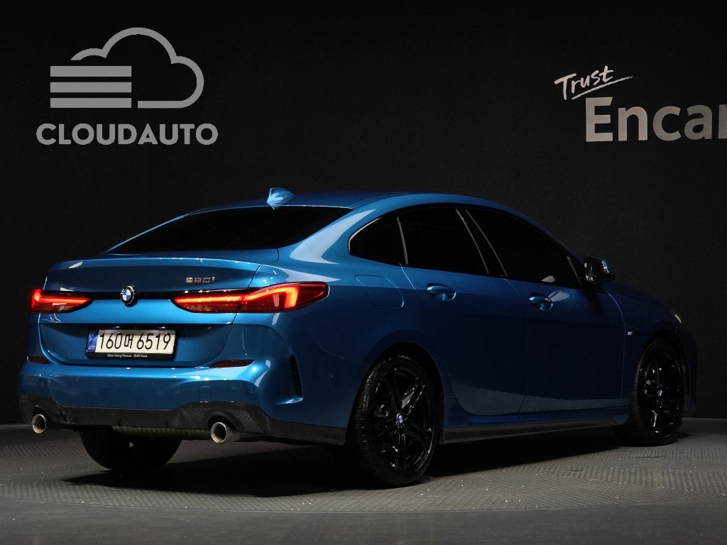 2022 BMW 2 Series Gran Coupe 220i M Sports - Image 2