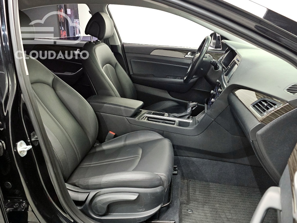 2015 Hyundai Sonata 2.0 Smart - Image 12