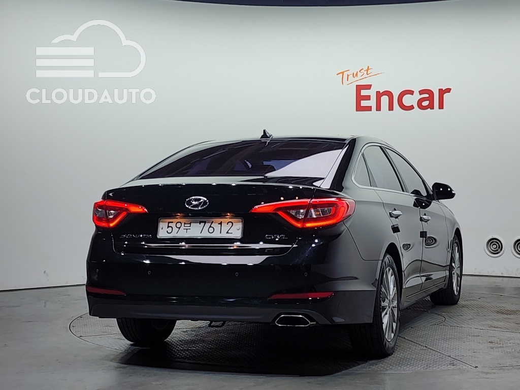 2015 Hyundai Sonata 2.0 Smart - Image 4