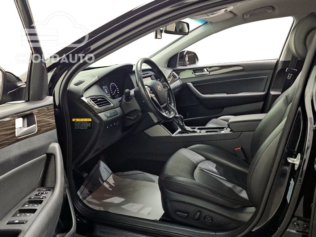 2015 Hyundai Sonata 2.0 Smart - Image 10