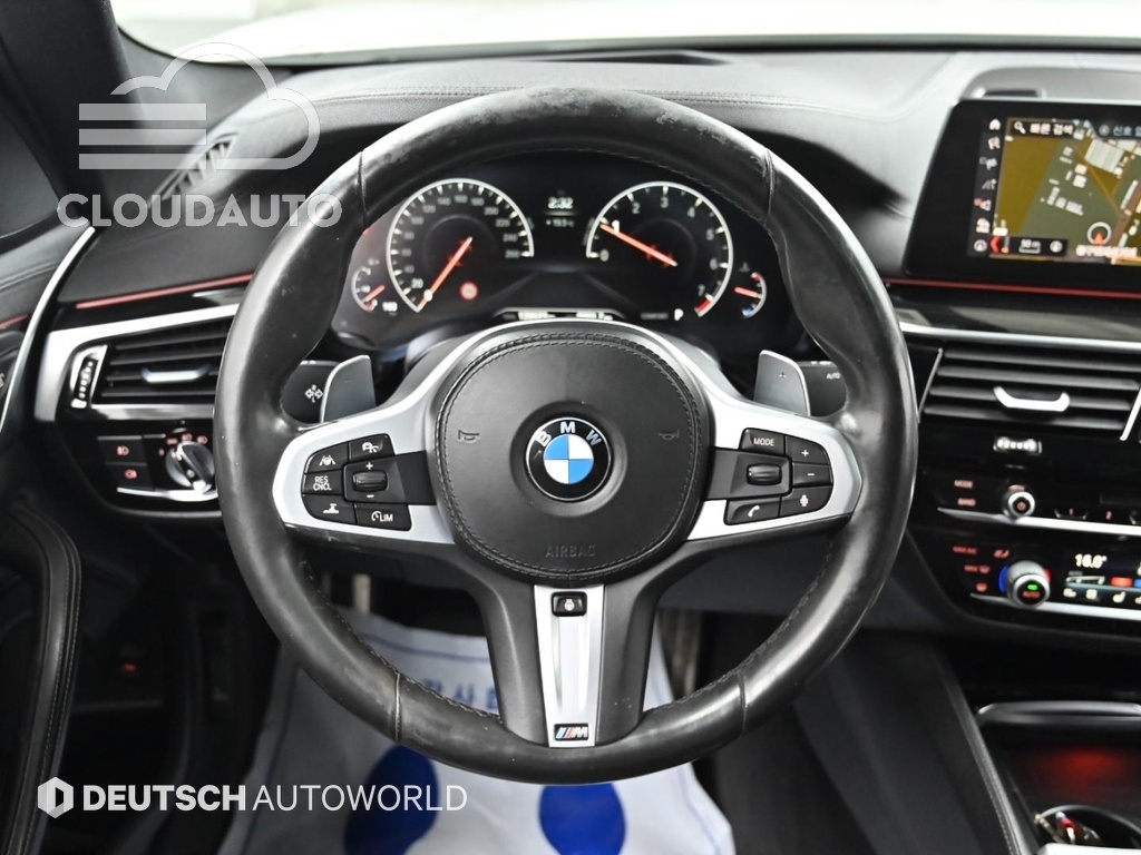 2019 BMW 5 Series 530i xDrive M Sports Plus - Image 13