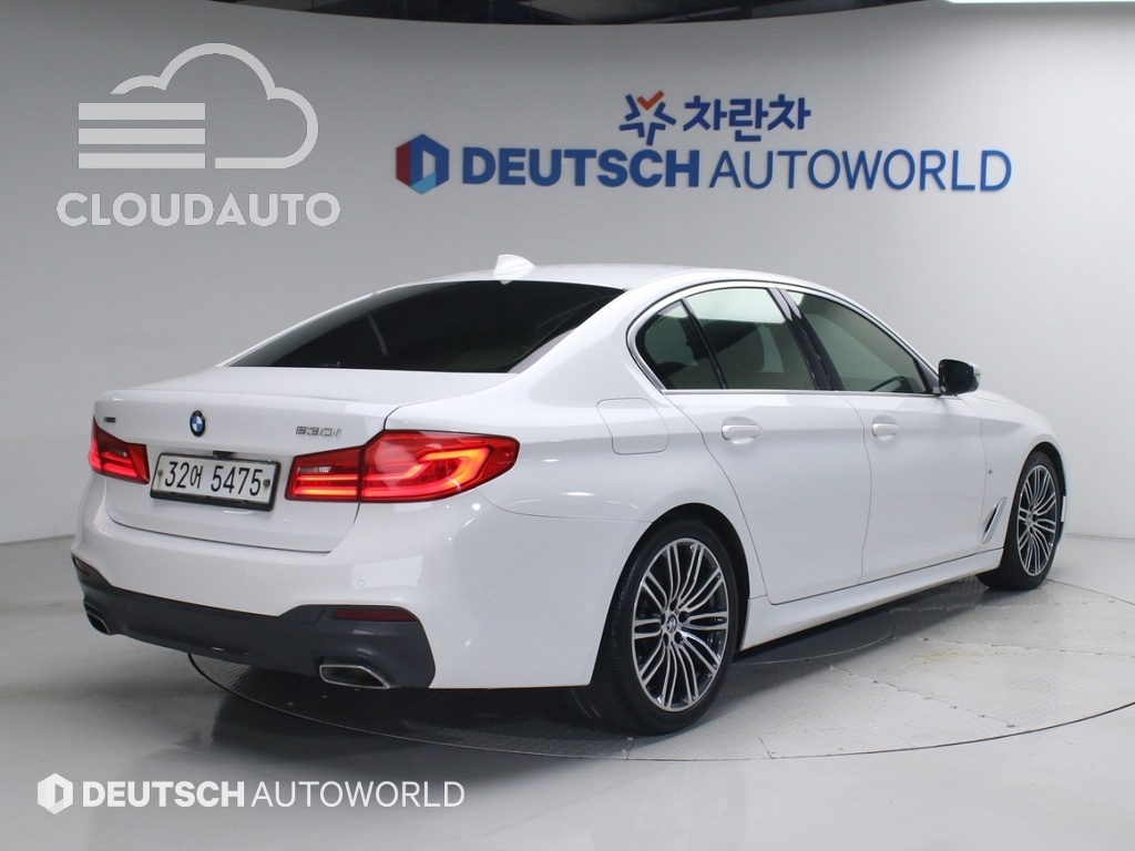 2019 BMW 5 Series 530i xDrive M Sports Plus - Image 2