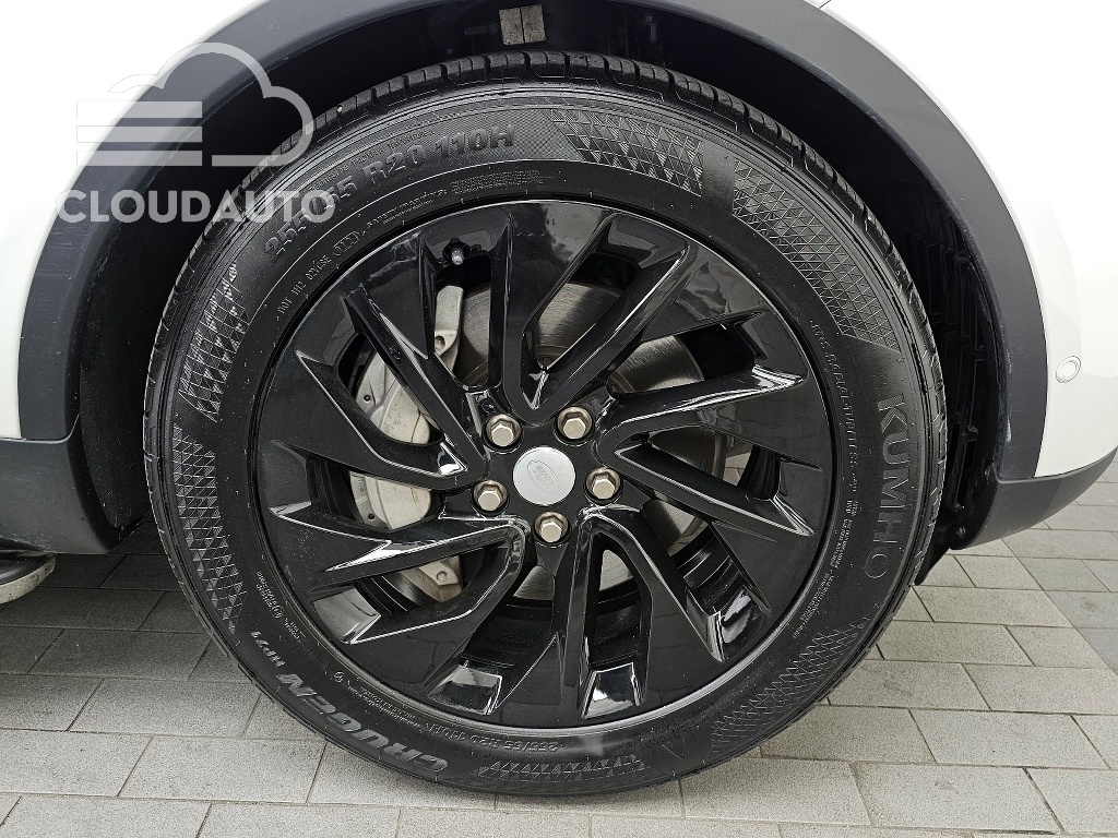 2022 Land Rover Discovery D250 S - Image 5