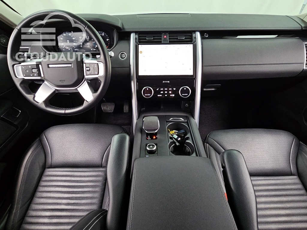 2022 Land Rover Discovery D250 S - Image 7