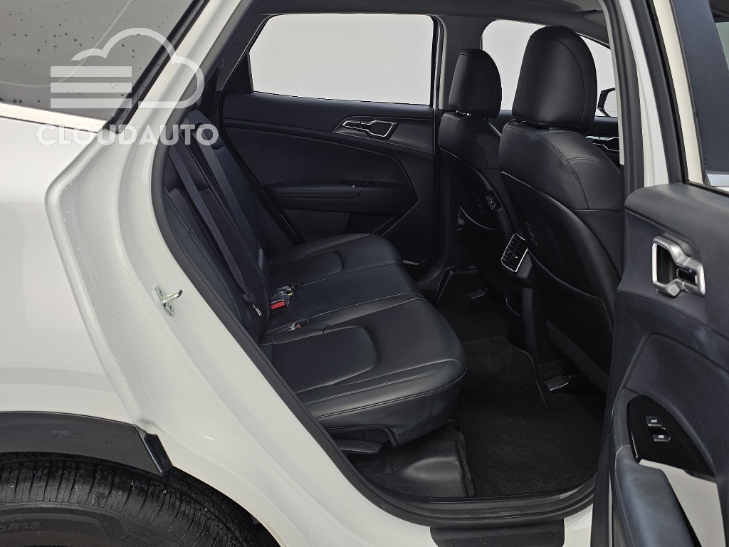 2022 Kia Sportage Gasoline 1.6 Turbo 2WD - Image 9