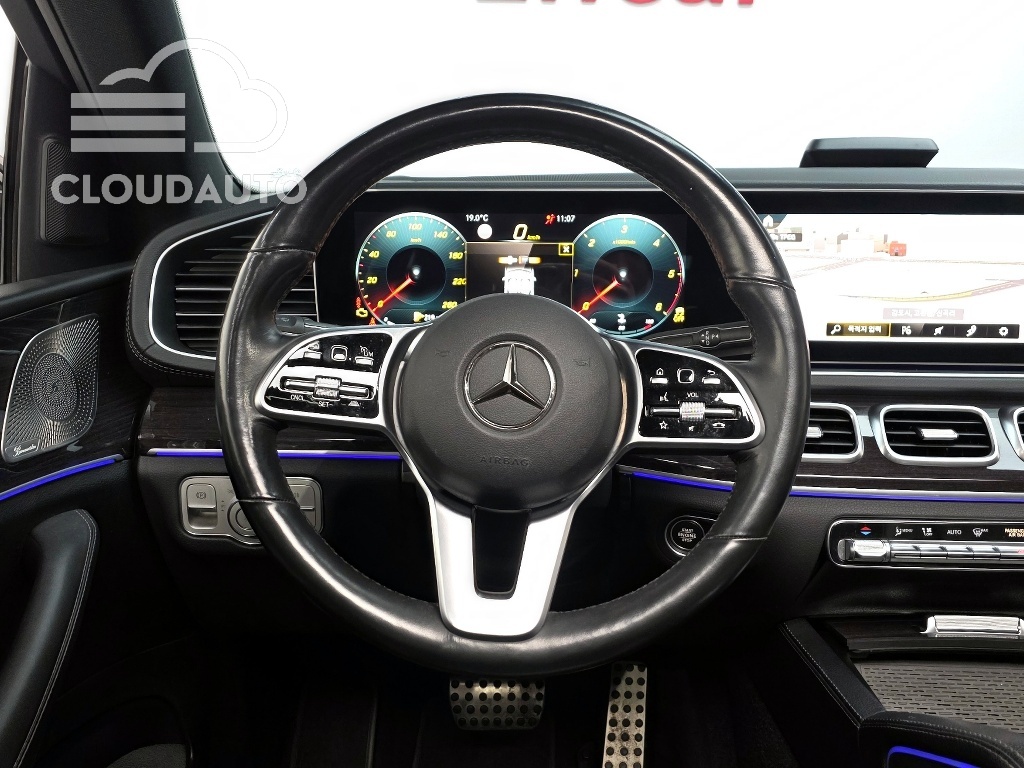 2021 Mercedes-Benz GLE GLE400d 4MATIC Coupe - Image 12