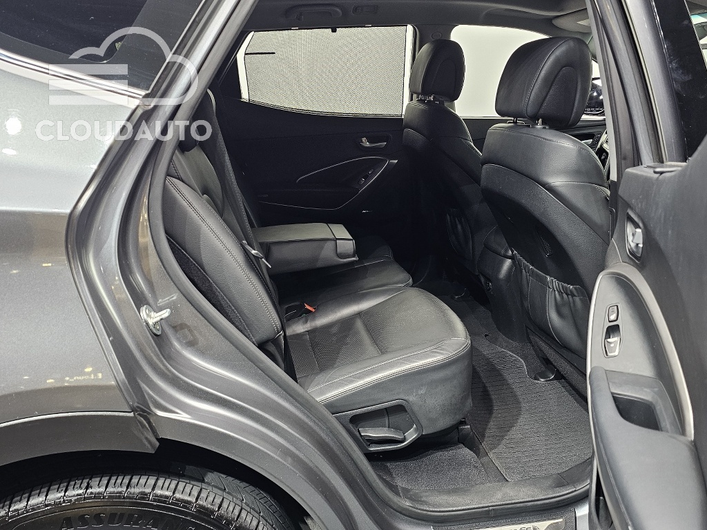 2015 Hyundai Santa Fe Diesel 2.0 4WD Exclusive - Image 12