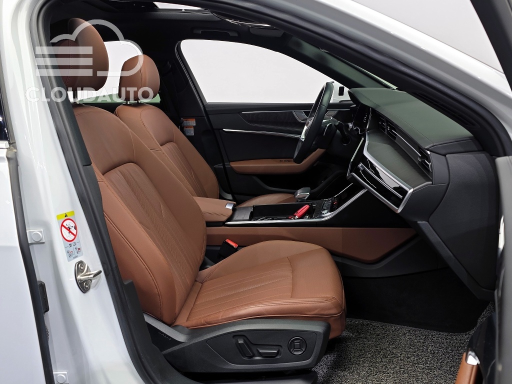 2023 Audi A6 45 TFSI Premium - Image 11