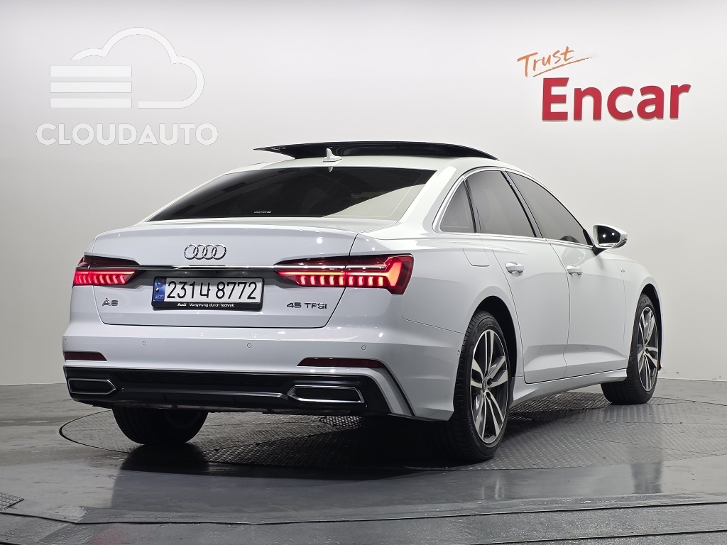 2023 Audi A6 45 TFSI Premium - Image 2