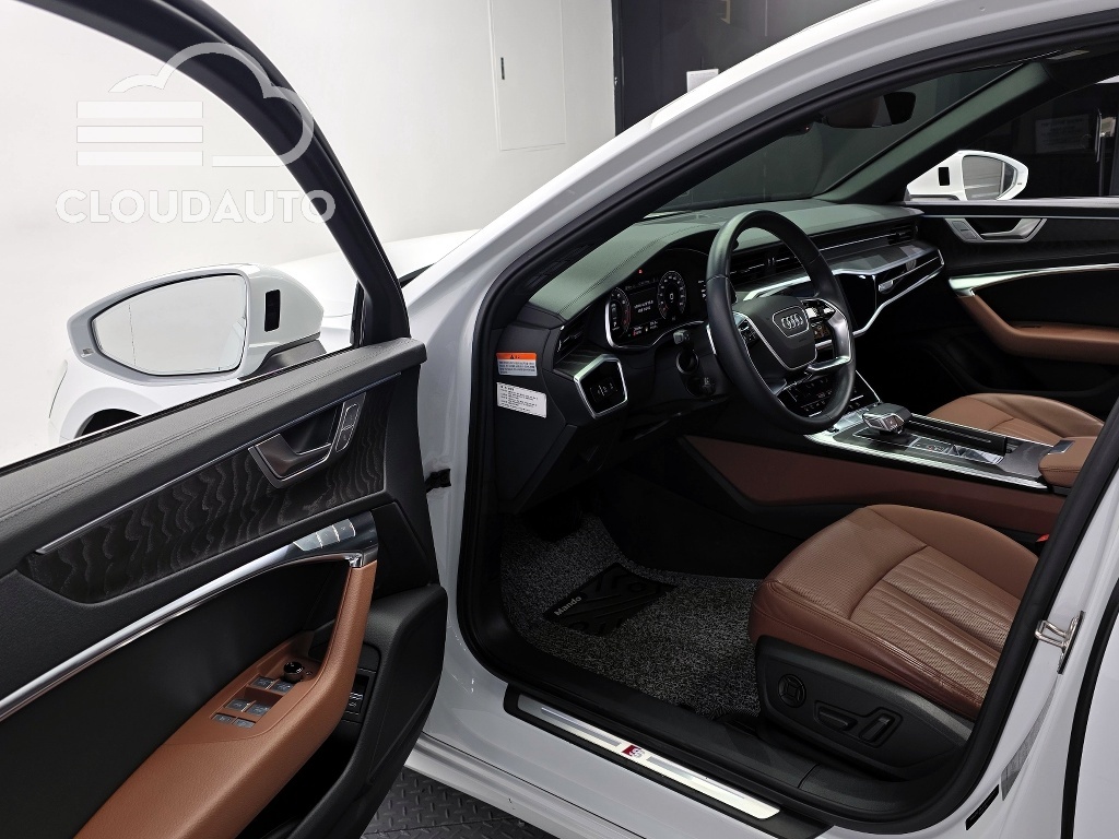 2023 Audi A6 45 TFSI Premium - Image 10