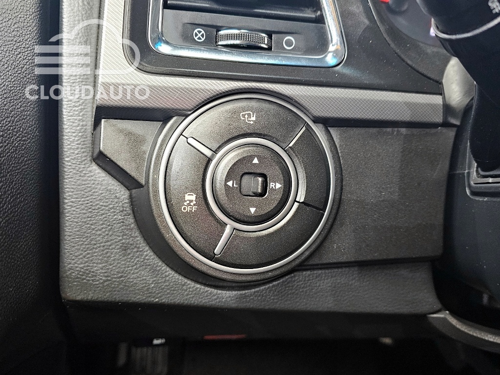 2016 SsangYong Korando Sports CX7 4WD - Image 17