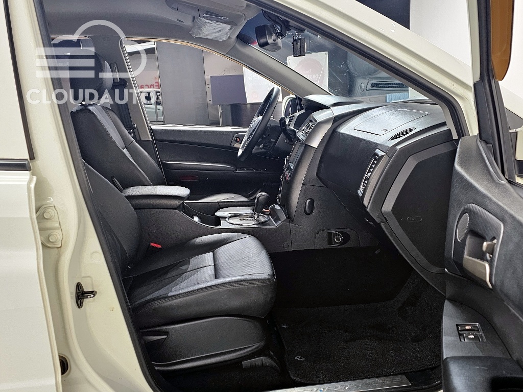 2016 SsangYong Korando Sports CX7 4WD - Image 10
