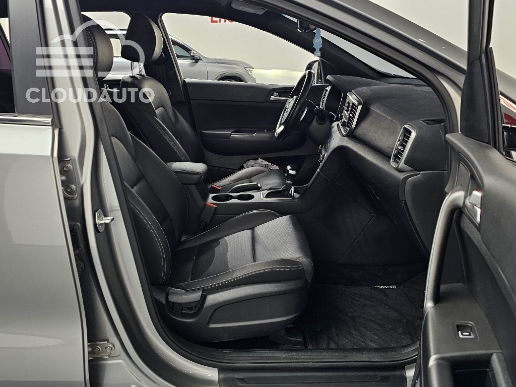 2020 Kia Sportage Diesel 1.6 2WD - Image 11