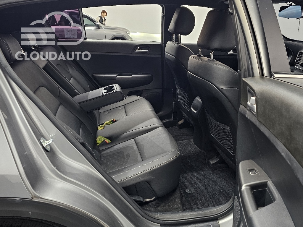 2020 Kia Sportage Diesel 1.6 2WD - Image 12
