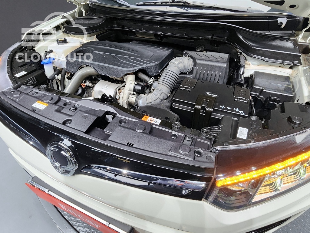 2020 SsangYong Tivoli Gasoline 1.5 2WD - Image 16