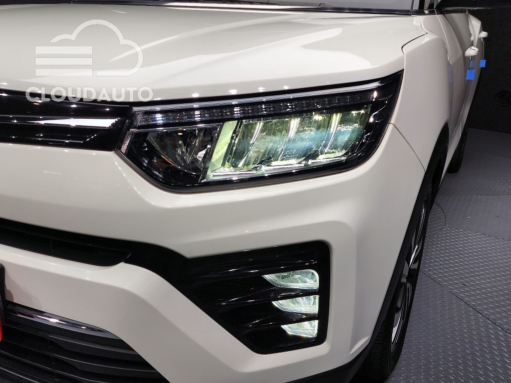2020 SsangYong Tivoli Gasoline 1.5 2WD - Image 17