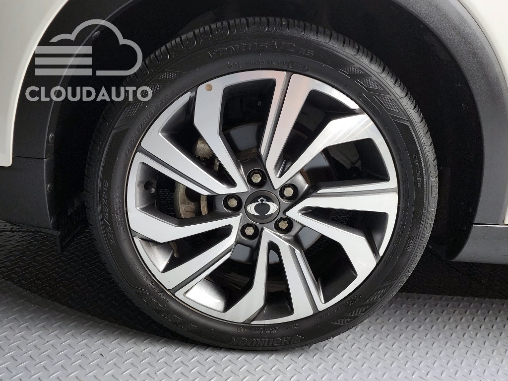 2020 SsangYong Tivoli Gasoline 1.5 2WD - Image 19
