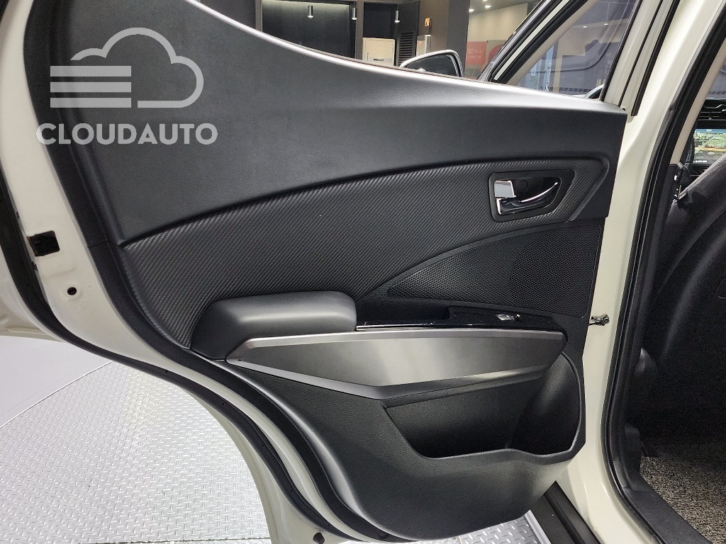 2020 SsangYong Tivoli Gasoline 1.5 2WD - Image 25
