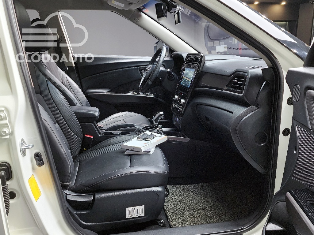 2020 SsangYong Tivoli Gasoline 1.5 2WD - Image 26