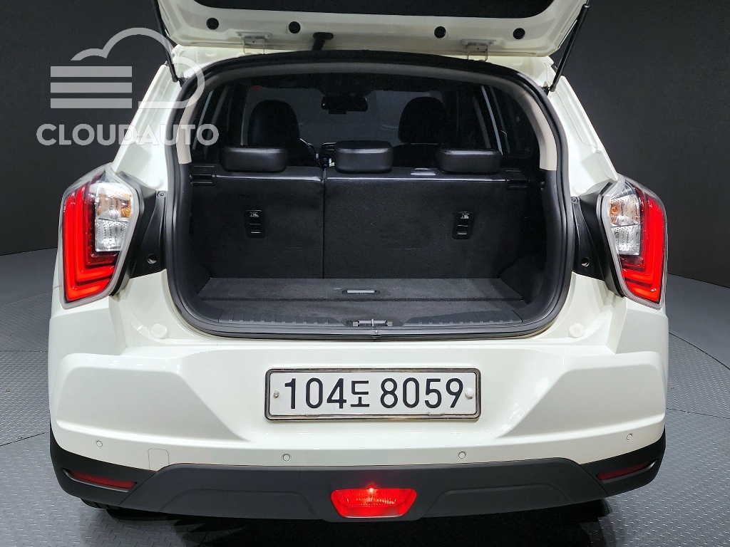 2020 SsangYong Tivoli Gasoline 1.5 2WD - Image 27