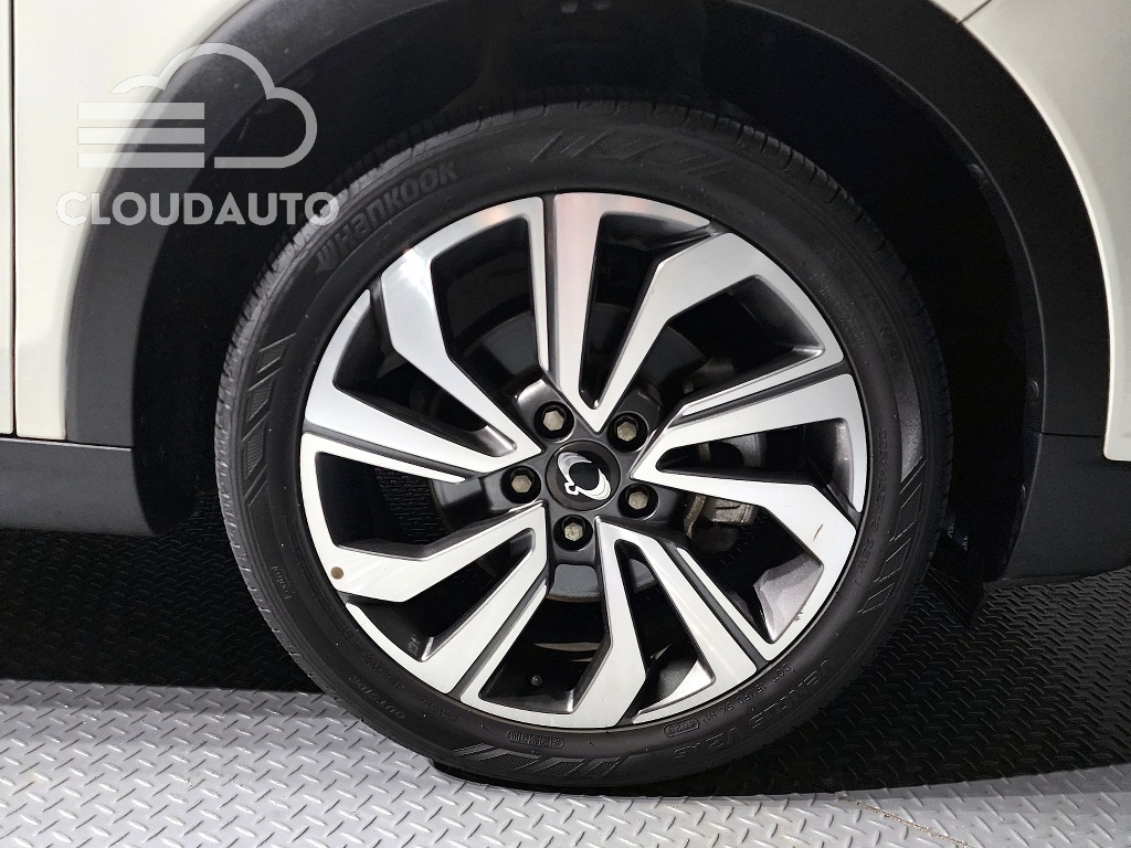 2020 SsangYong Tivoli Gasoline 1.5 2WD - Image 31