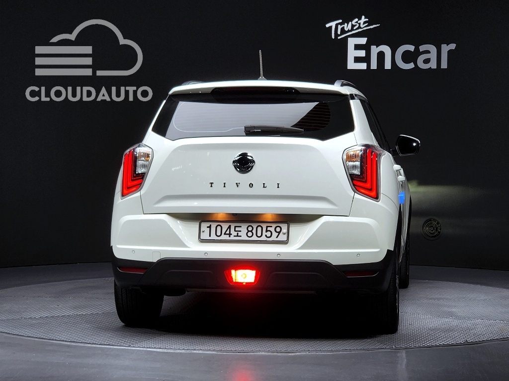 2020 SsangYong Tivoli Gasoline 1.5 2WD - Image 5