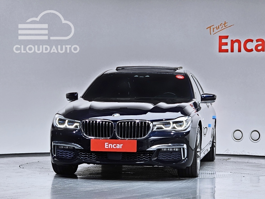 2017 BMW 7 Series 740Li xDrive M Sports - Image 3