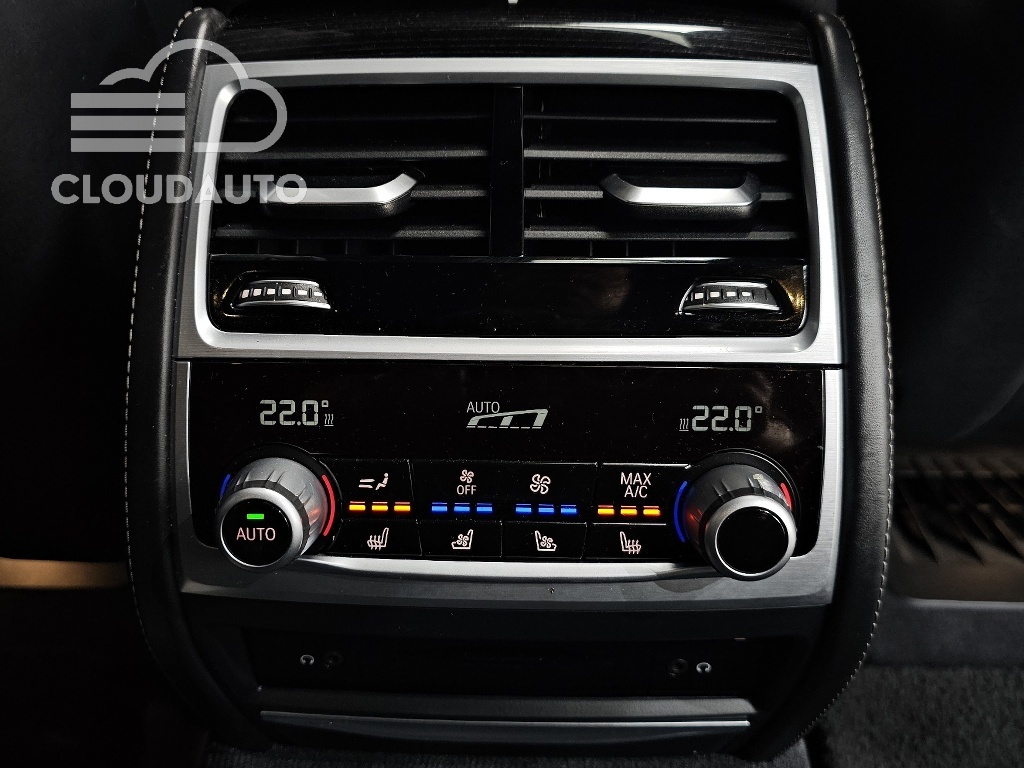 2017 BMW 7 Series 740Li xDrive M Sports - Image 31