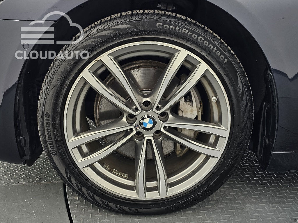 2017 BMW 7 Series 740Li xDrive M Sports - Image 5