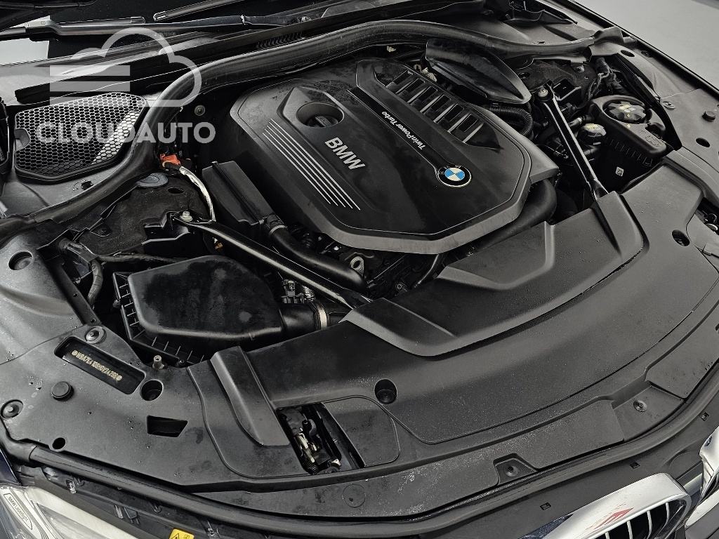 2017 BMW 7 Series 740Li xDrive M Sports - Image 6