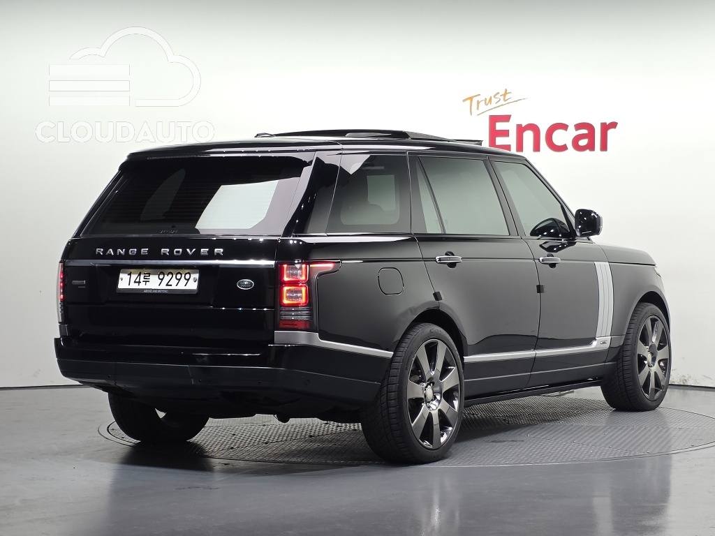 2015 Land Rover Range Rover 4.4 SDV8 Vogue SE LWB Diesel - Image 2