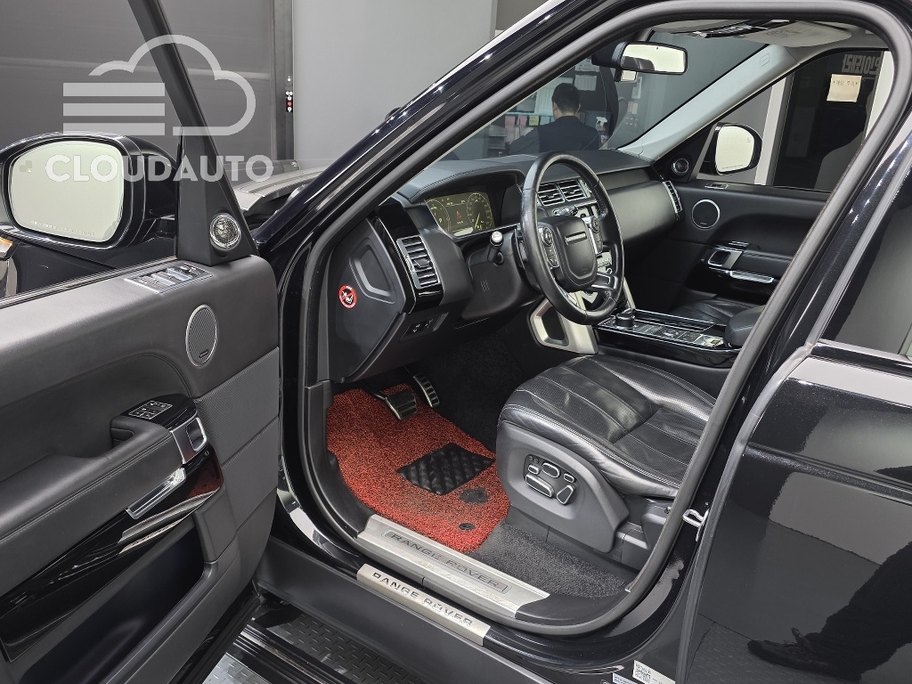 2015 Land Rover Range Rover 4.4 SDV8 Vogue SE LWB Diesel - Image 10