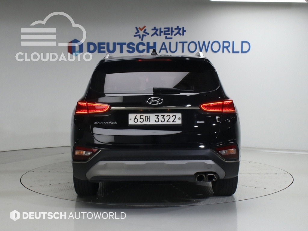 2019 Hyundai Santa Fe Diesel 2.0 4WD - Image 4