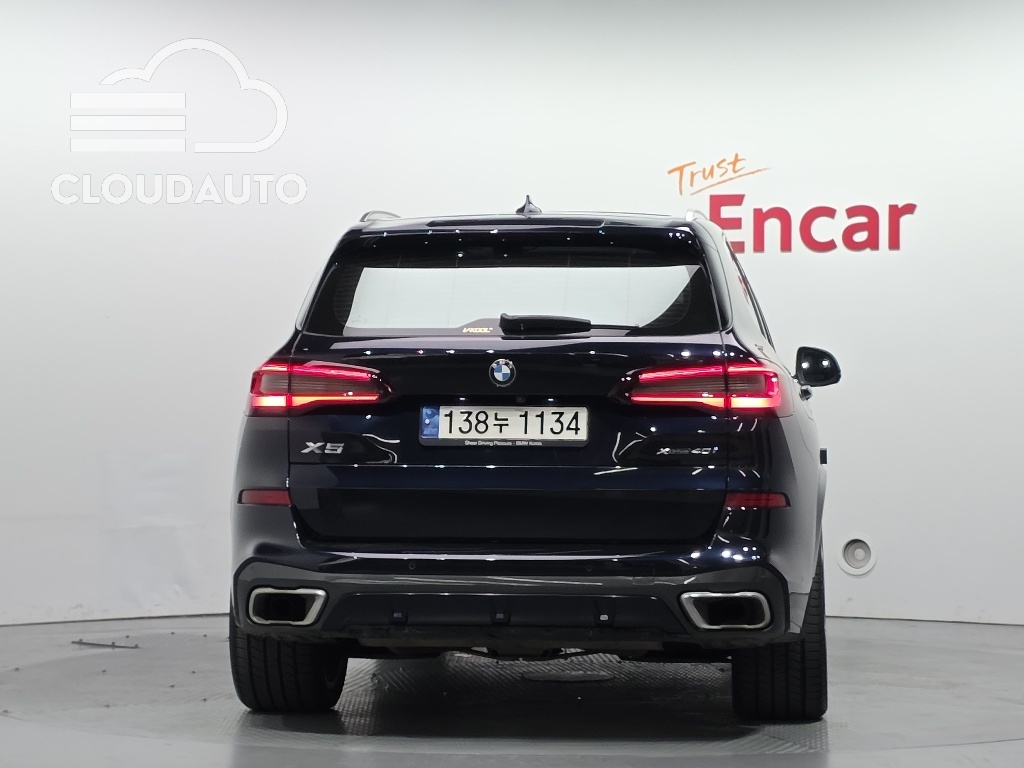 2022 BMW X5 xDrive 40i M Sports - Image 4
