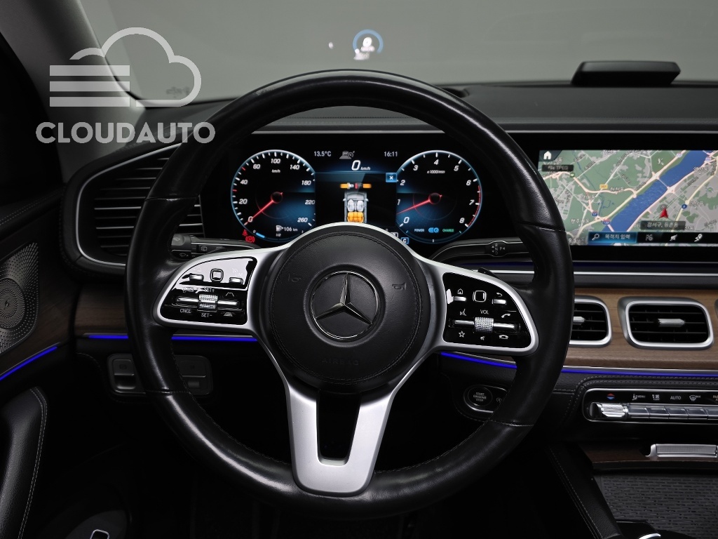 2021 Mercedes-Benz GLE GLE450 4MATIC - Image 13