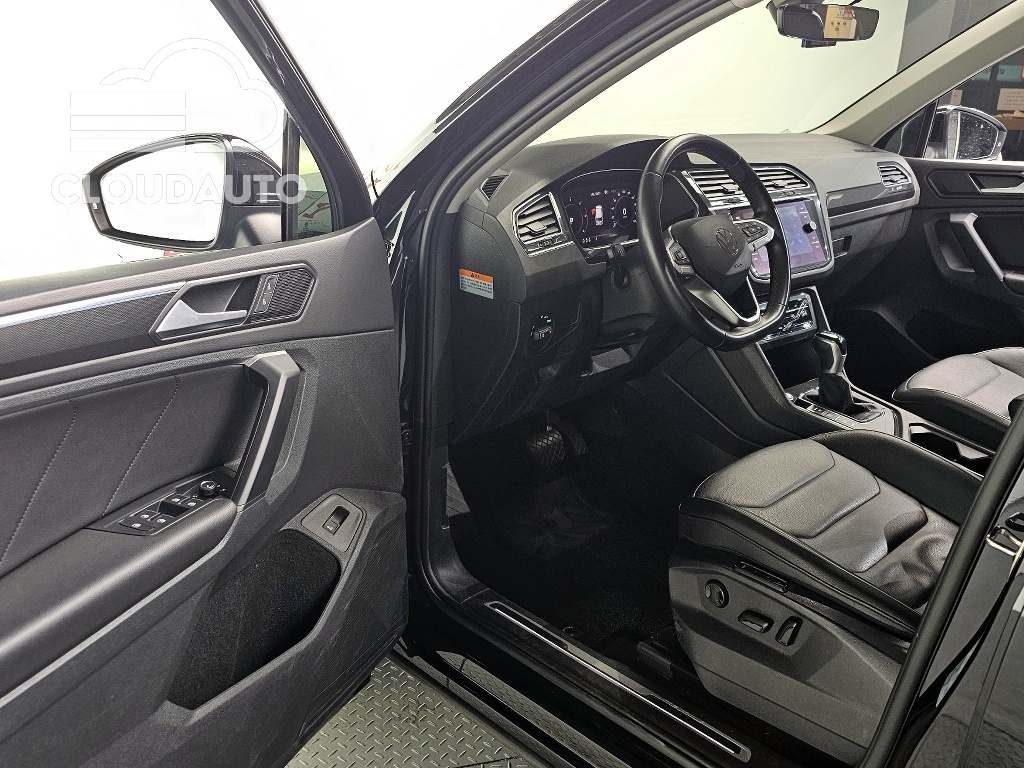 2021 Volkswagen Tiguan 2.0 TDI Premium - Image 10