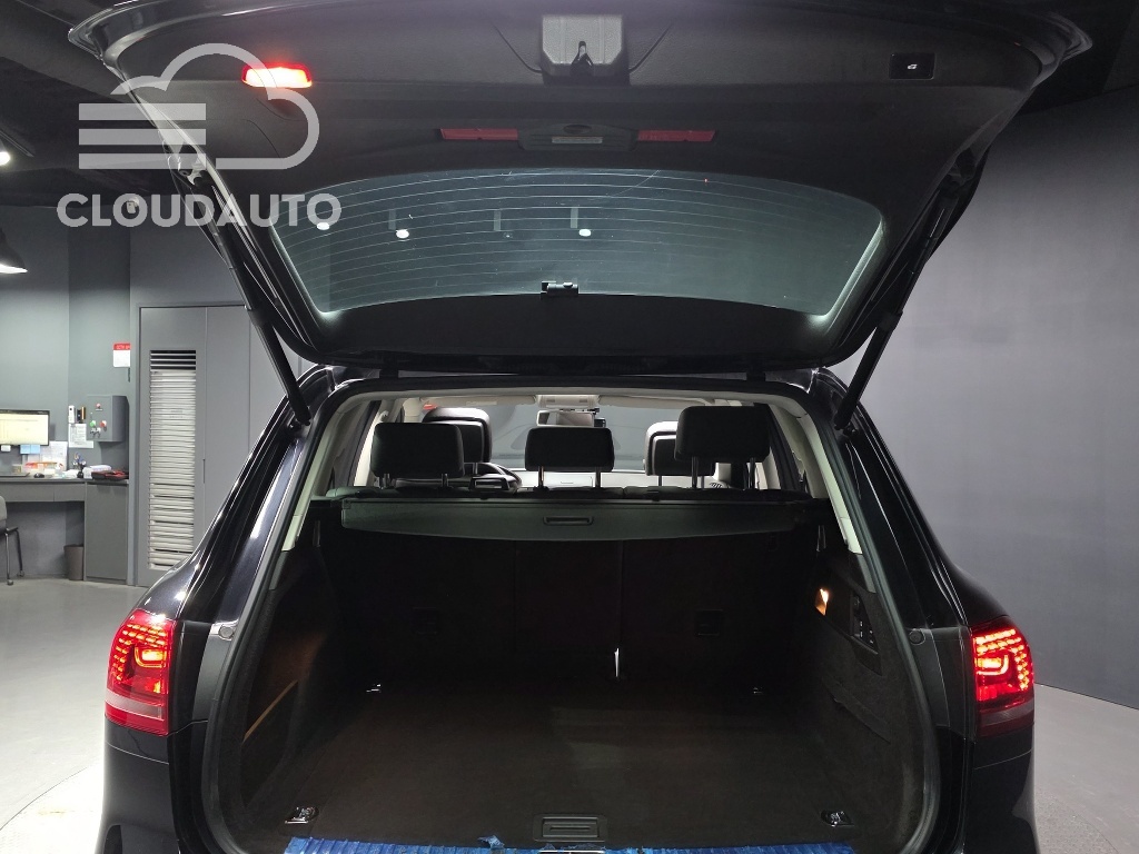 2015 Volkswagen Touareg V6 3.0 TDI Premium - Image 20