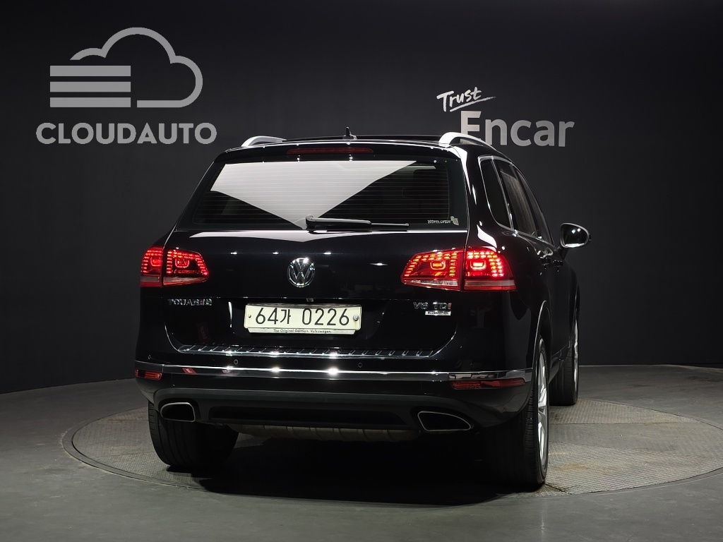 2015 Volkswagen Touareg V6 3.0 TDI Premium - Image 4