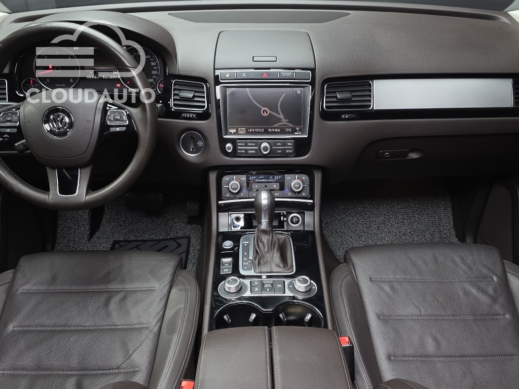 2015 Volkswagen Touareg V6 3.0 TDI Premium - Image 7