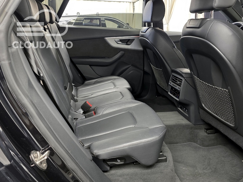 2021 Audi Q8 45 TDI Premium - Image 12
