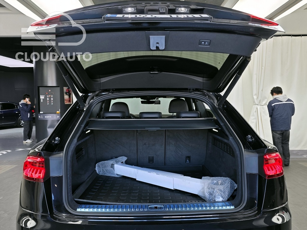 2021 Audi Q8 45 TDI Premium - Image 20