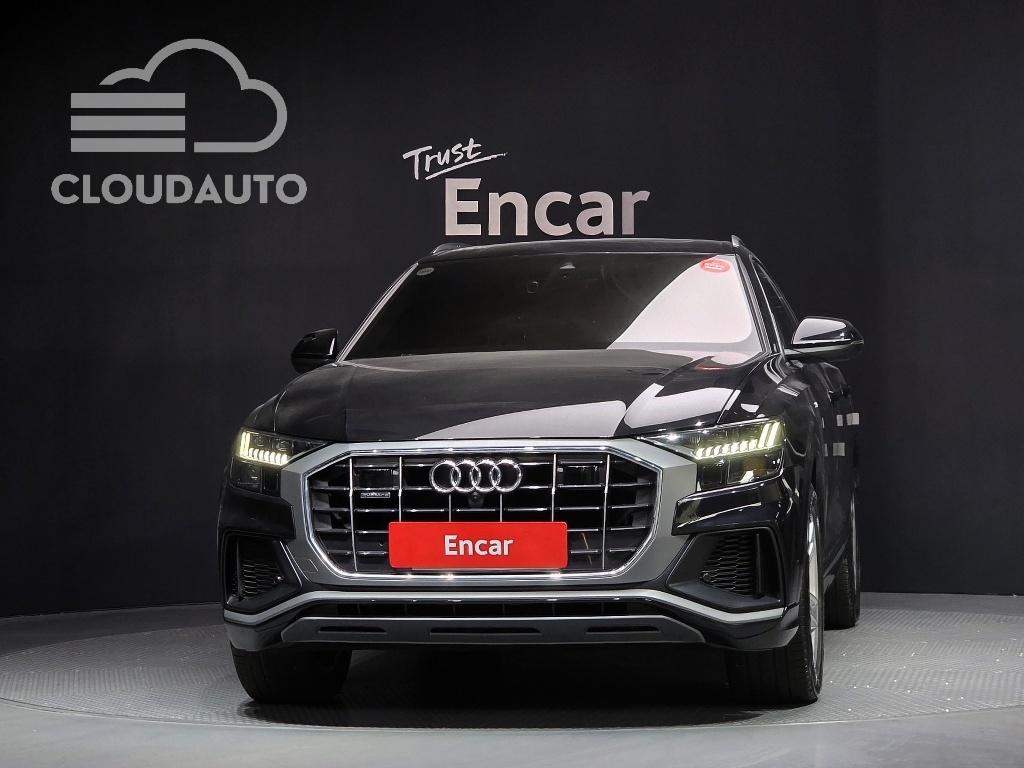 2021 Audi Q8 45 TDI Premium - Image 3