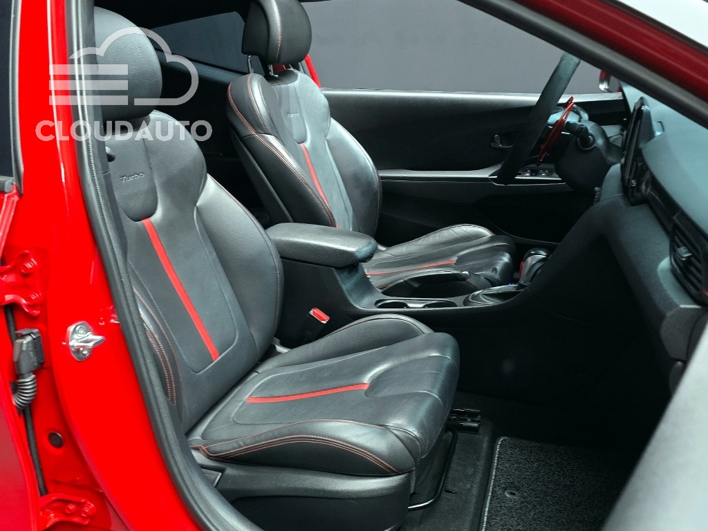 2018 Hyundai Veloster 1.6 Turbo Sports - Image 10