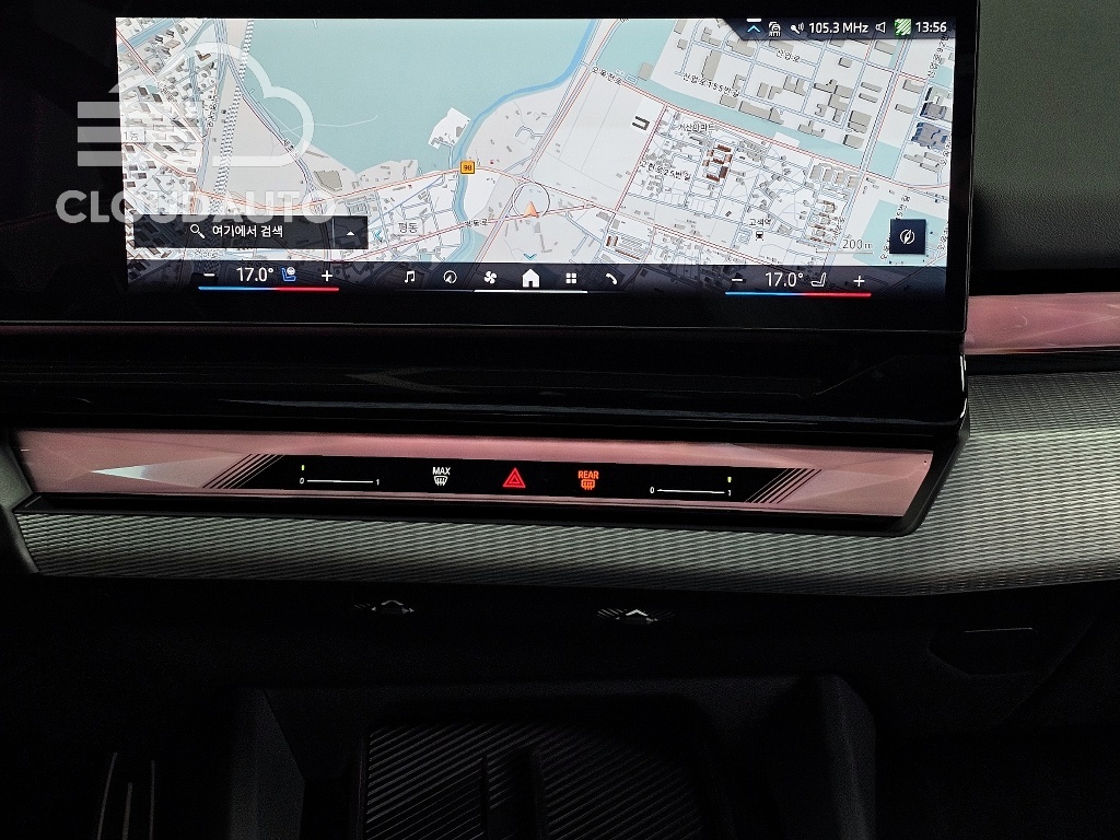 2025 BMW 5 Series 520i M Sports - Image 14