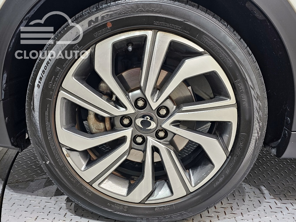 2020 SsangYong Tivoli Gasoline 1.5 2WD - Image 5