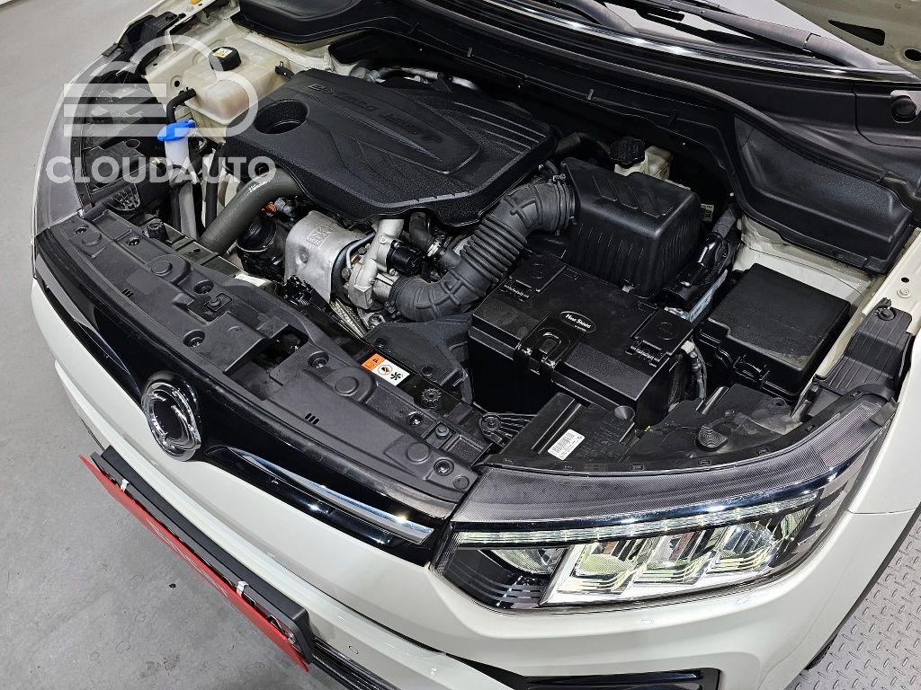 2020 SsangYong Tivoli Gasoline 1.5 2WD - Image 6